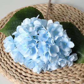 Niebieska hortensja sztuczna 45 cm – elegancka dekoracja kwiatowa
